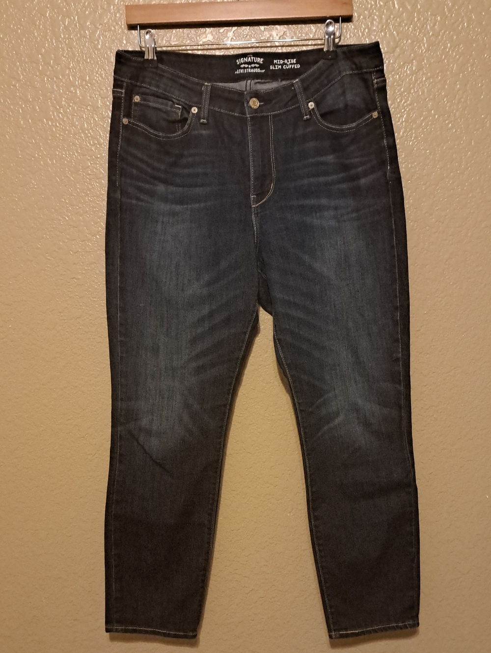 Signature by Levi Strauss Women's Slim Straight Jeans - Dark Wash Blue. Size 32.